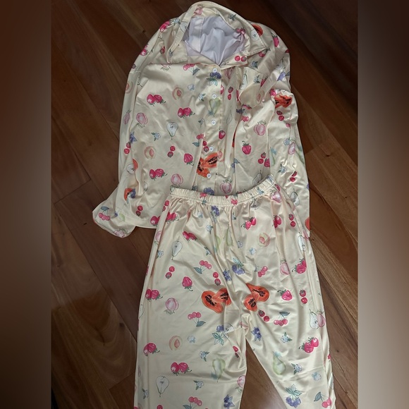 Amazon long sleeve pj - Picture 1 of 1